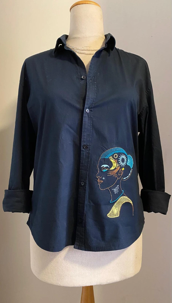 Broderie personnalisée sur chemise